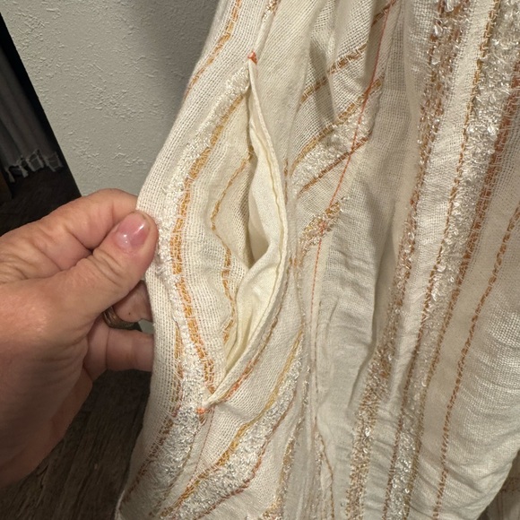 Free People fringed creme/pink cactus mini flowers Women's V-Neck dress Sz S - Picture 3 of 8